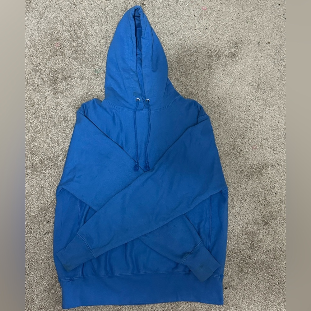 champion M blue hoodie (no tag on inside)